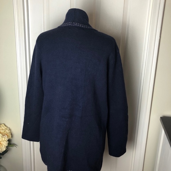 Heavy long cardigan in a perfect condition. - Picture 3 of 7